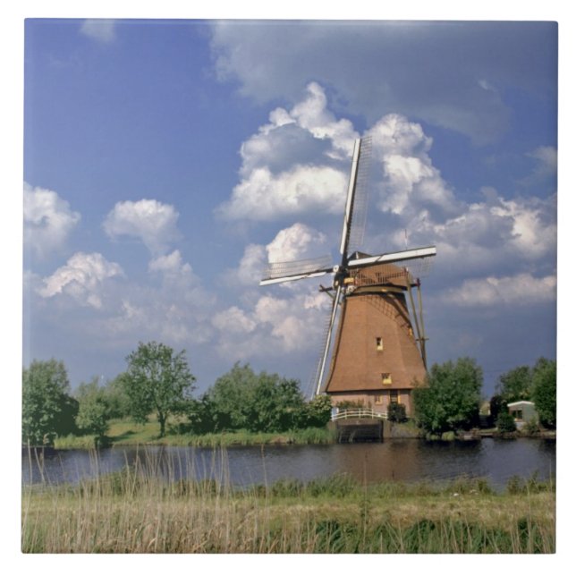 Europa, Nederländerna, Kinerdijk. En väderkvarn st Kakelplatta (Framsidan)
