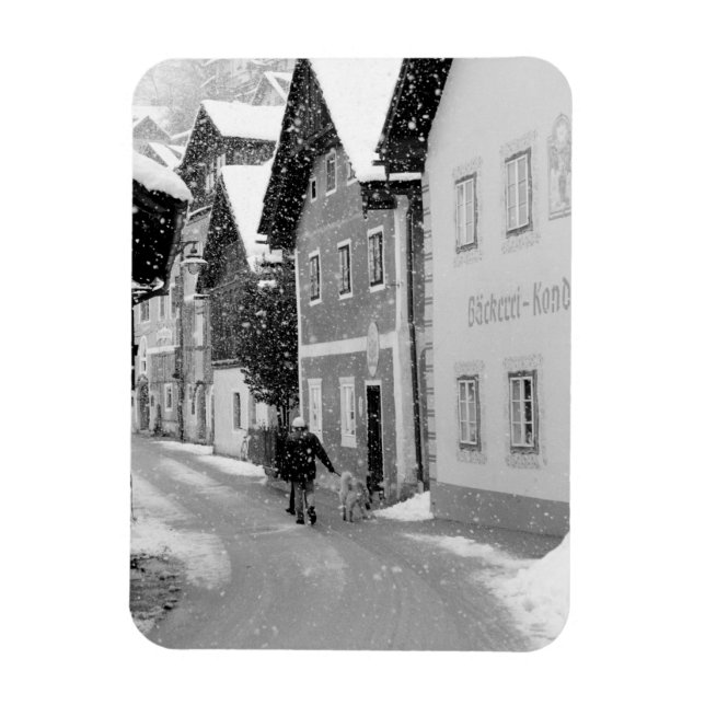 Europa, Österrike, Hallstat. Snöig gata Magnet (Vertikal)