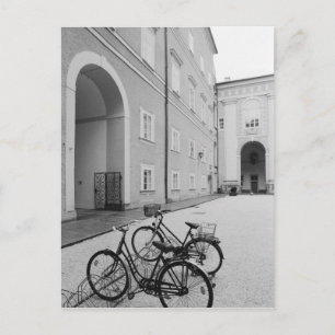 Europa, Österrike, Salzburg. Cyklar på Vykort