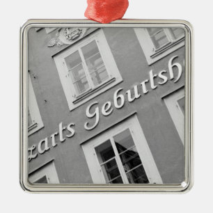 Europa, Österrike, Salzburg. Mozarts födelseplats Julgransprydnad Metall