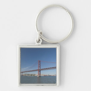 Europa, Portugal, Lissabon aka Lisboa). Ponte Fyrkantig Silverfärgad Nyckelring
