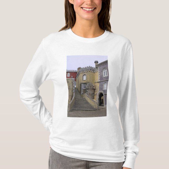 Europa, Portugal, Sintra. Pena National 2 T-shirt (Framsida)
