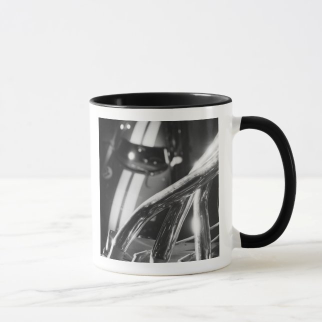 Europa, Schweiz, Genève. Motorvisning i Genève.4 Mugg (Höger)