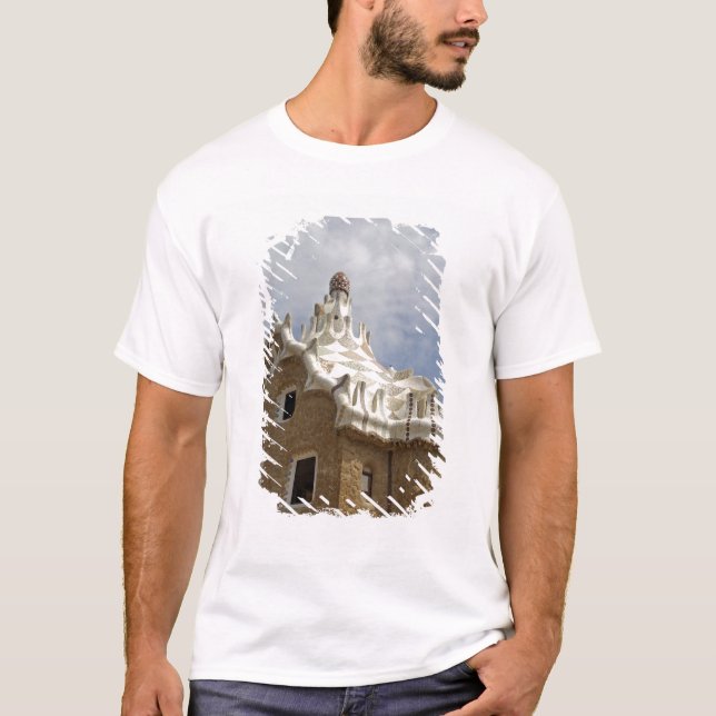 Europa, Spanien, Katalonien, Barcelona. Park Guell T Shirt (Framsida)