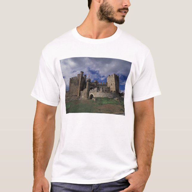 Europa, Spanien, Ponferrada, Leon. Tempelriddare T-shirt (Framsida)