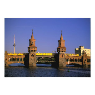 Europa, Tyskland, Berlin. Kreuzberg, Oberbaum Fototryck
