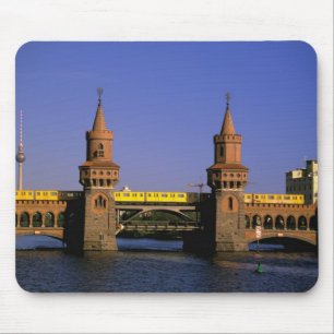 Europa, Tyskland, Berlin. Kreuzberg, Oberbaum Musmatta