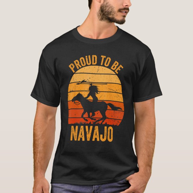 Europaparlamentet vill att navajos dag för ursprun t shirt (Framsida)