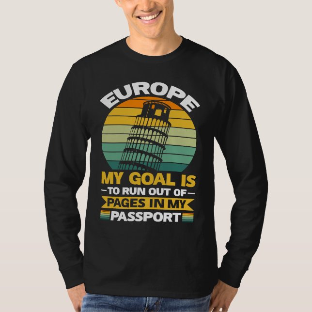 Europe Travel Souvenir Pages in Passport T Shirt (Framsida)