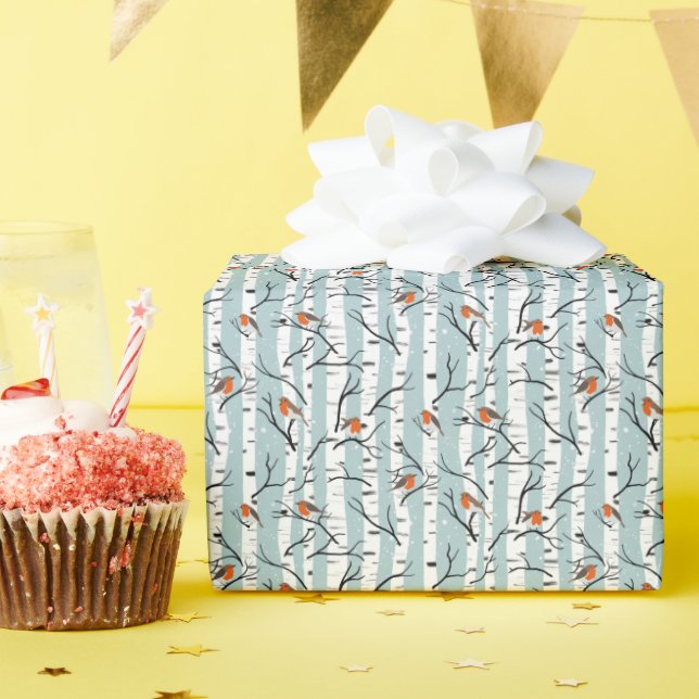 European Robins on Silver Birch in Snö p blue Presentpapper (Födelsedagsfest)