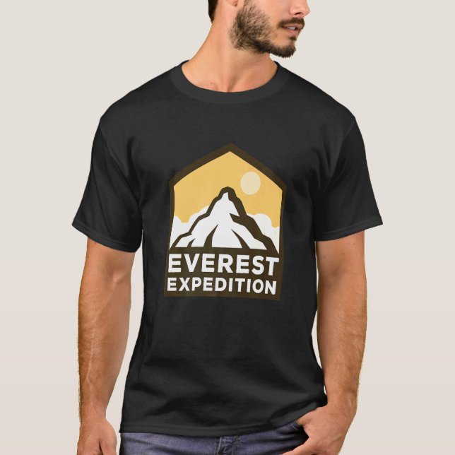 Everest Expeditions Mountain Exploration Äventyr T Shirt (Framsida)