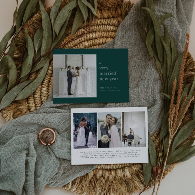 Evergreen Married New Year | Elegant bröllop Julkort (Skapare uppladdad)
