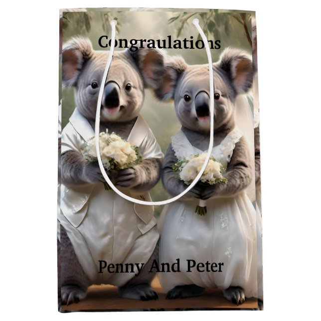 "Evergreen Vows: A Koala Bröllop in White" (Framsidan)