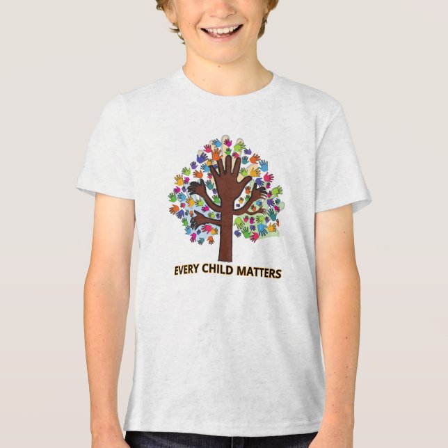 Every Child Matters Handprint Tree Youth T-Shirt (Framsida)