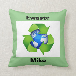 Ewaste Mike Pillow Kudde