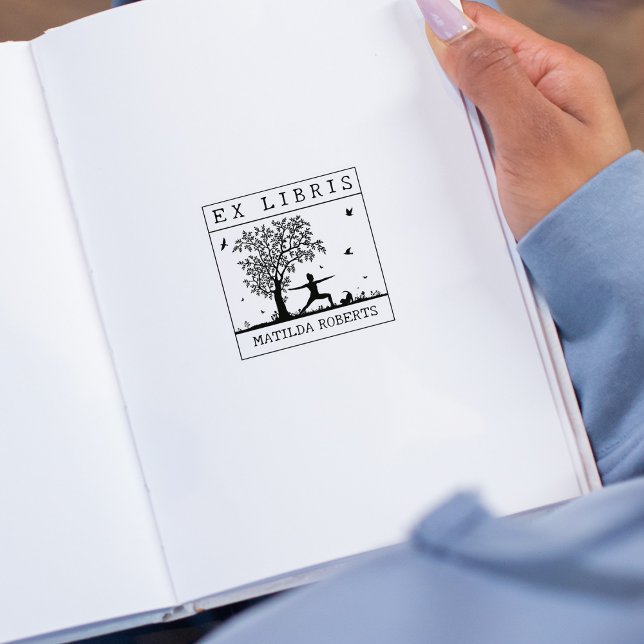 Ex Libris Yoga med en katt i naturen, Bok Stämpel (Skapare uppladdad)