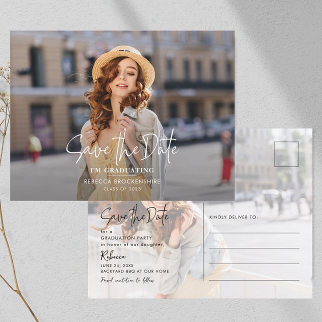 Examen 2026 Klassfoto Spara datumet Meddelande Vykort (Graduation 2025 Save the Date 2 Photos Announcement Postcard)