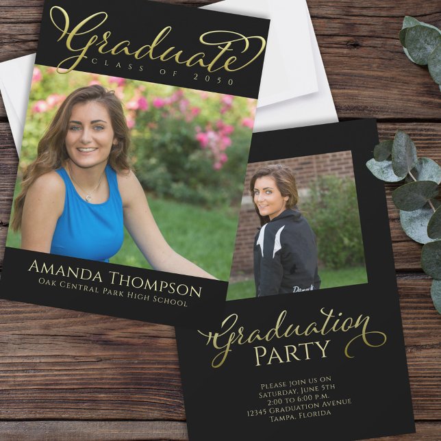 Examen Enkel Svart Guld Kalligrafi Stil Inbjudningar (Elegant black and gold graduation photo party card with modern typography for Class of 2026! )