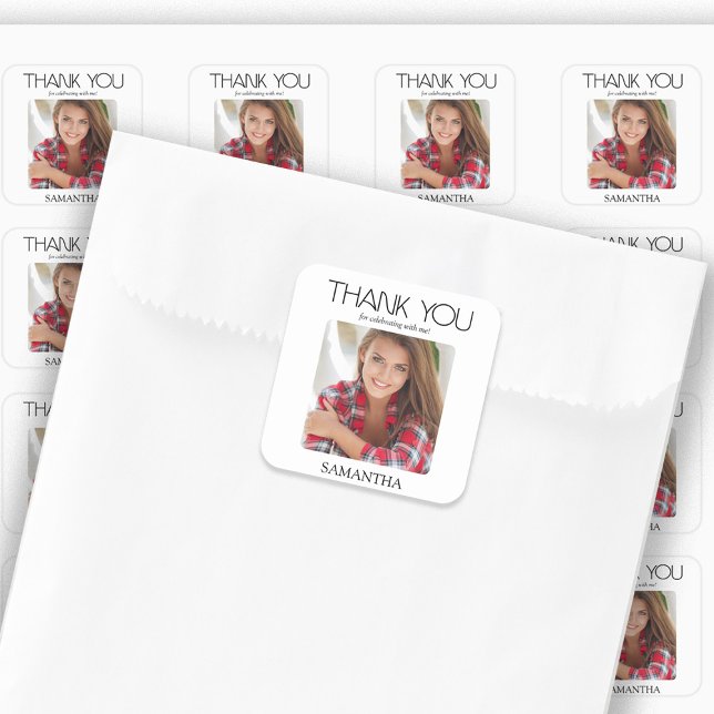 Examensfest Modernt Foto Tack Fyrkantigt Klistermärke (Graduation party "Thank you" photo stickers. Perfect for envelope seals or guest favor bag seals.)
