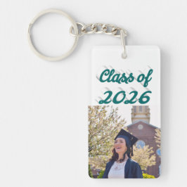 Examensfoto för klass 2026 med grönt manus