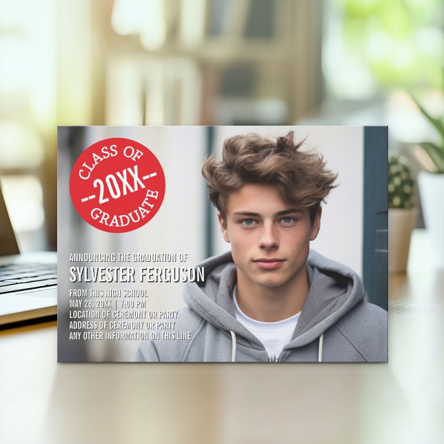 Examensfoto - Röda chevroner Meddelande (Modern Graduation Announcement and Party Invitation)