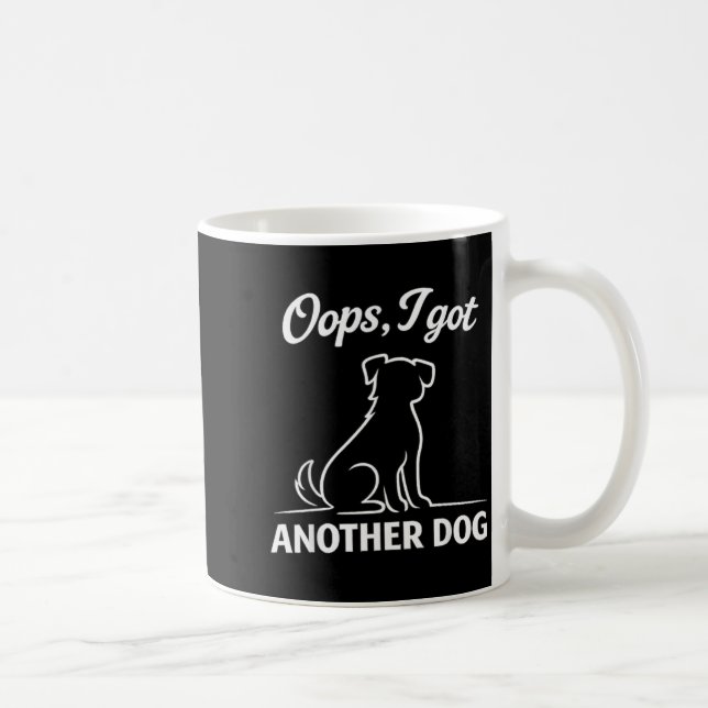Excentrisk hundmamma och rolig valp som räddar dju kaffemugg (Höger)
