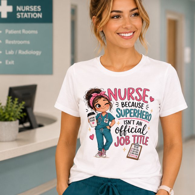Excentrisk superhjältesjuksköterska t shirt (Skapare uppladdad)