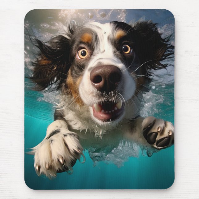 Exceptionell Hund Swimming Underwater Design Musmatta (Framsidan)