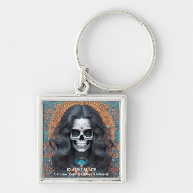EXISTENTIELL LITE Memento Mori Femme Skull Fyrkantig Silverfärgad Nyckelring (Framsidan)