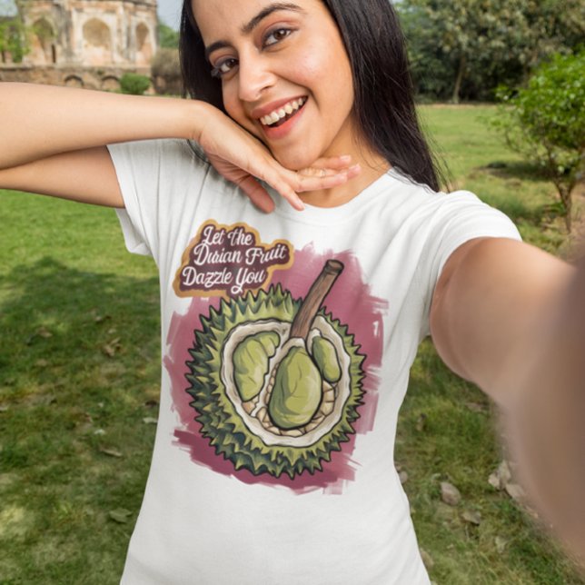 Exotic Durian Delight in Rosa T Shirt (Skapare uppladdad)