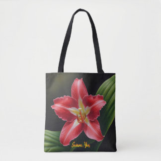 Exotic Red Lily Bloom - Luxury Floral Illustration Tygkasse