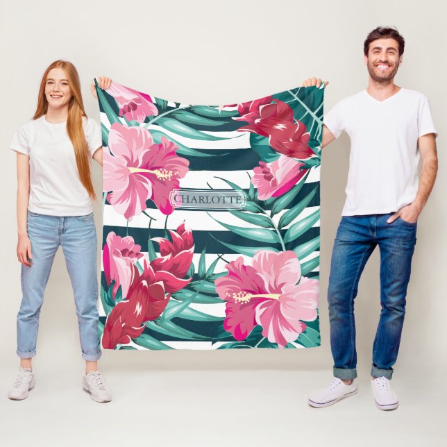 Exotic Rosa Flowers Monogram stripe Fleecefilt (På plats)