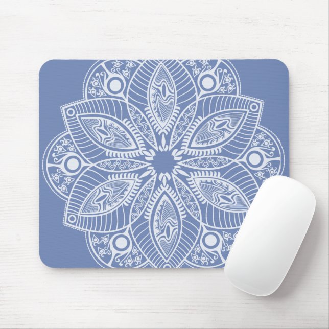 Exotic White Mandala på blå bakgrund Musmatta (Med mus)