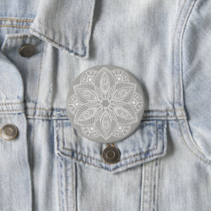 Exotic White Mandala på Grått Background Knapp