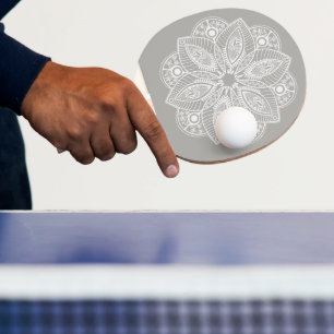 Exotic White Mandala på Grått Background Pingisracket