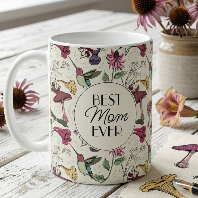 Exotisk Blommig Bästa Mamma Någonsin Kolibri Kaffemugg (Hand Drawn Hummingbird Floral Pattern in Black Ink with Best Mom Ever on Front for Mothers Day)