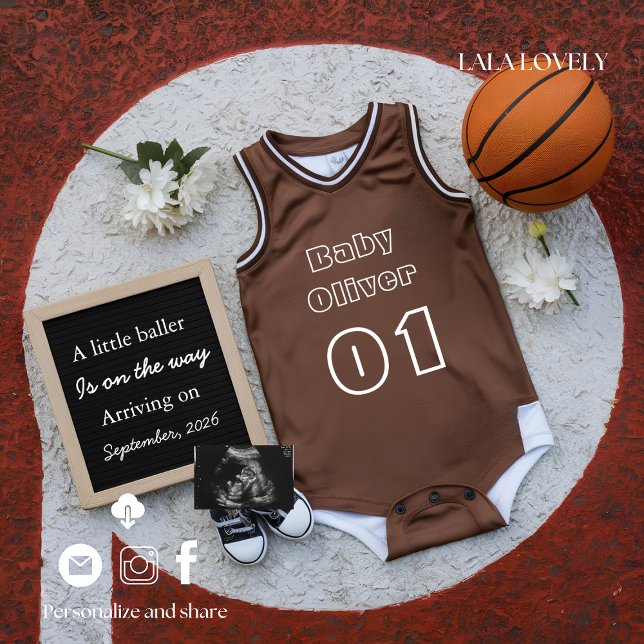 Expecting Baby Sports Pregnancy announcement card  Meddelande (Skapare uppladdad)
