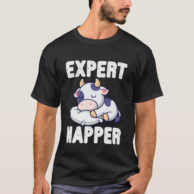 Expert Sovare Söt Sovande Ko Roligt Djur T Shirt (Framsida)