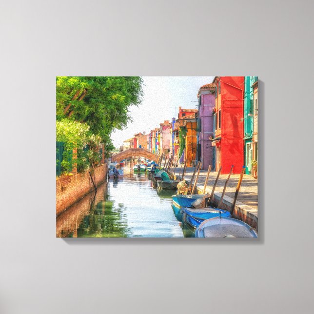 Explore the Vibrant Charm of Burano Canvastryck (Framsida)
