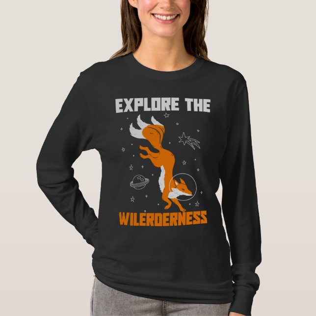 Explore The Wilderness Space Astronaut Fox T Shirt (Framsida)