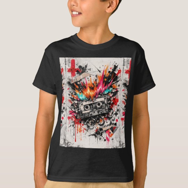 Explosive Retro Cassette T-Shirt (Framsida)