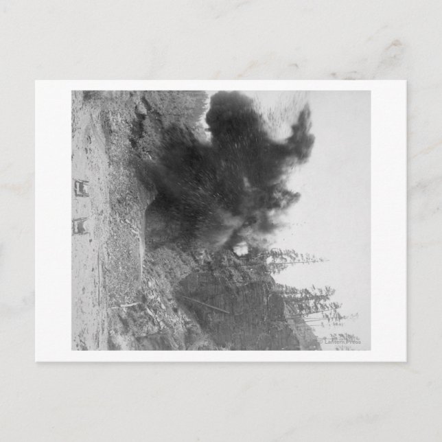 Explosivt avfall på bergssidan under vykort (Framsida)