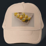 Exprime ta personnalité avec  casquette smile keps<br><div class="desc">Cette casquette n’est pas juste une casquette , c’est une déclaration. Chaque détail du design a été pensé pour inspirer, provoquer une émotion ou simplement faire sourire. Fabriqué avec soin, il allie confort et caractère. Ce qui le rend spécial ? Son originalité, son message discret mais puissant, et cette sensation...</div>