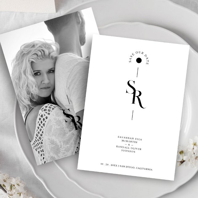 Exquisite Elegant Minimalist Black & White Wedding Spara Datumet (Exquisite Elegant Minimalist Black & White Wedding Initials Photo Save the Date Card with Envelope.)