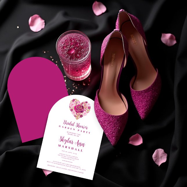 Exquisite Hot Pink Golden Heart Bridal Shower Inbjudningar (Exquisite Floral Hot Pink and Golden Effect Heart Bridal Shower Invitation Design. )