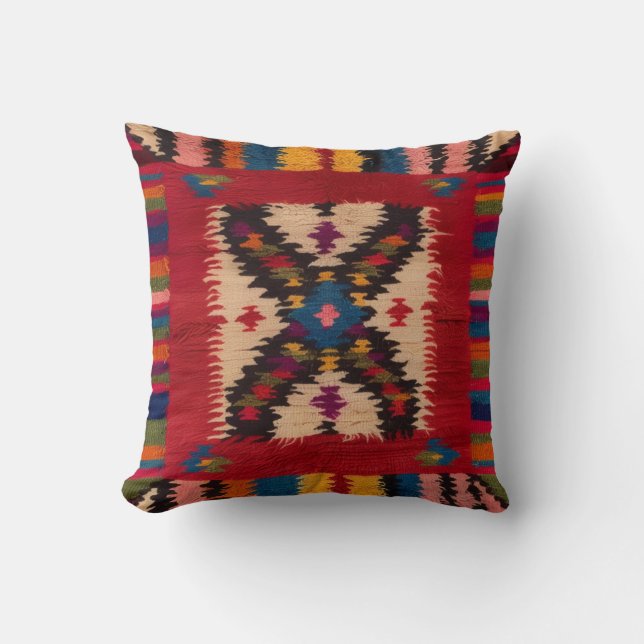 "Exquisite Red Kilim Pillows in Paris: Add a Paris Kudde (Framsida)