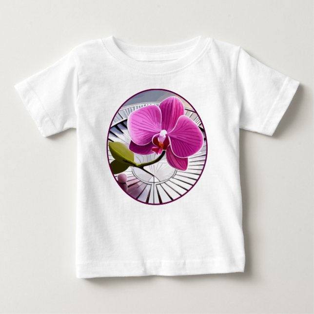 Exquisite Rosa Orchid Rests on Silver Plate T Shirt (Framsida)