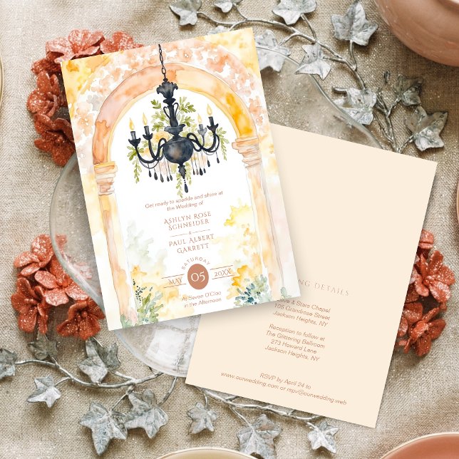 Exquisite Vintage Empire Style Chandelier Wedding Inbjudningar (Exquisite Vintage Empire Style Chandelier Wedding Invitation Card Design with Elegant Garden Arch.)