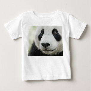 Extrem närbild på pandabjörnunge t shirt