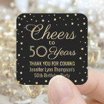 EY Birthday Cheers Elegant Black & Guld Confetti Fyrkantigt Klistermärke<br><div class="desc">Tillsätt en personlig som avslutar beröring till födelsedagsfest tackkort eller favörer med anpassningsbar svart och guld-klistermärken/kuvertförseglingar. All text är enkel att anpassa eller ta bort. Den här mallen har skapats för en 50-årsdag, men kan enkelt ändras till ett annat år eller en annan händelse, t.ex. en årsdag. Konserveringsmönstret guld faux...</div>